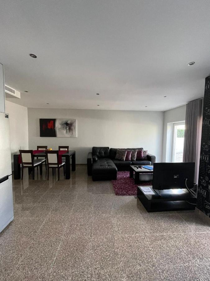 Oporto House Al Apartment มายา ภายนอก รูปภาพ