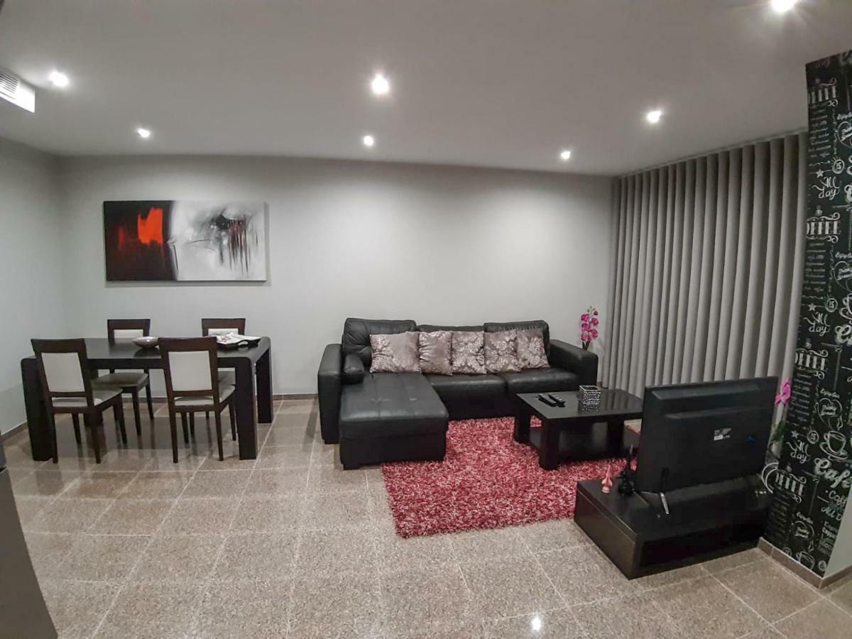 Oporto House Al Apartment มายา ภายนอก รูปภาพ